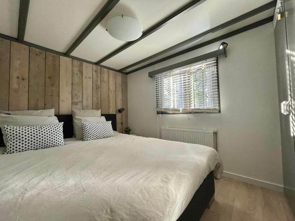 Uniek Chalet Op De Veluwe, In Bosrijke Omgeving. Putten Eksteriør billede
