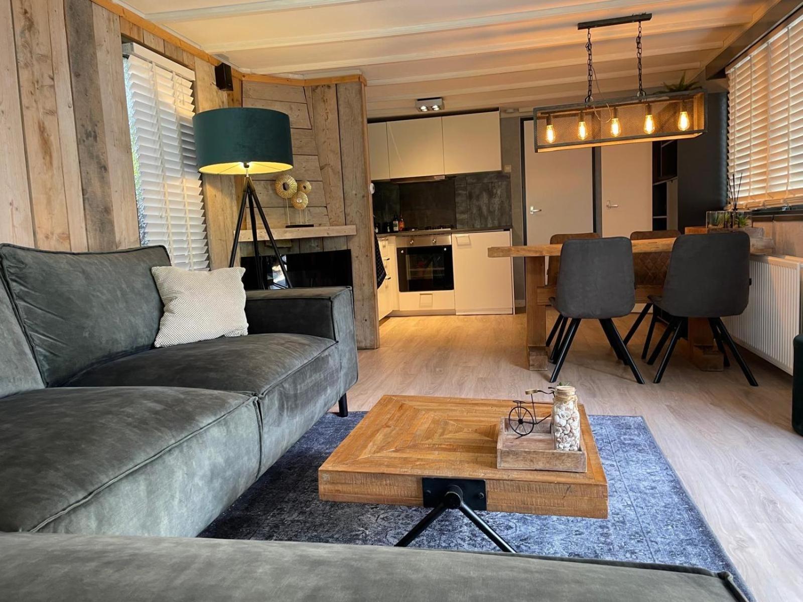 Uniek Chalet Op De Veluwe, In Bosrijke Omgeving. Putten Eksteriør billede